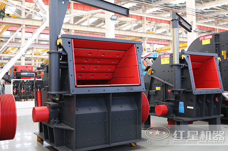 反擊式礦用破碎機圖片